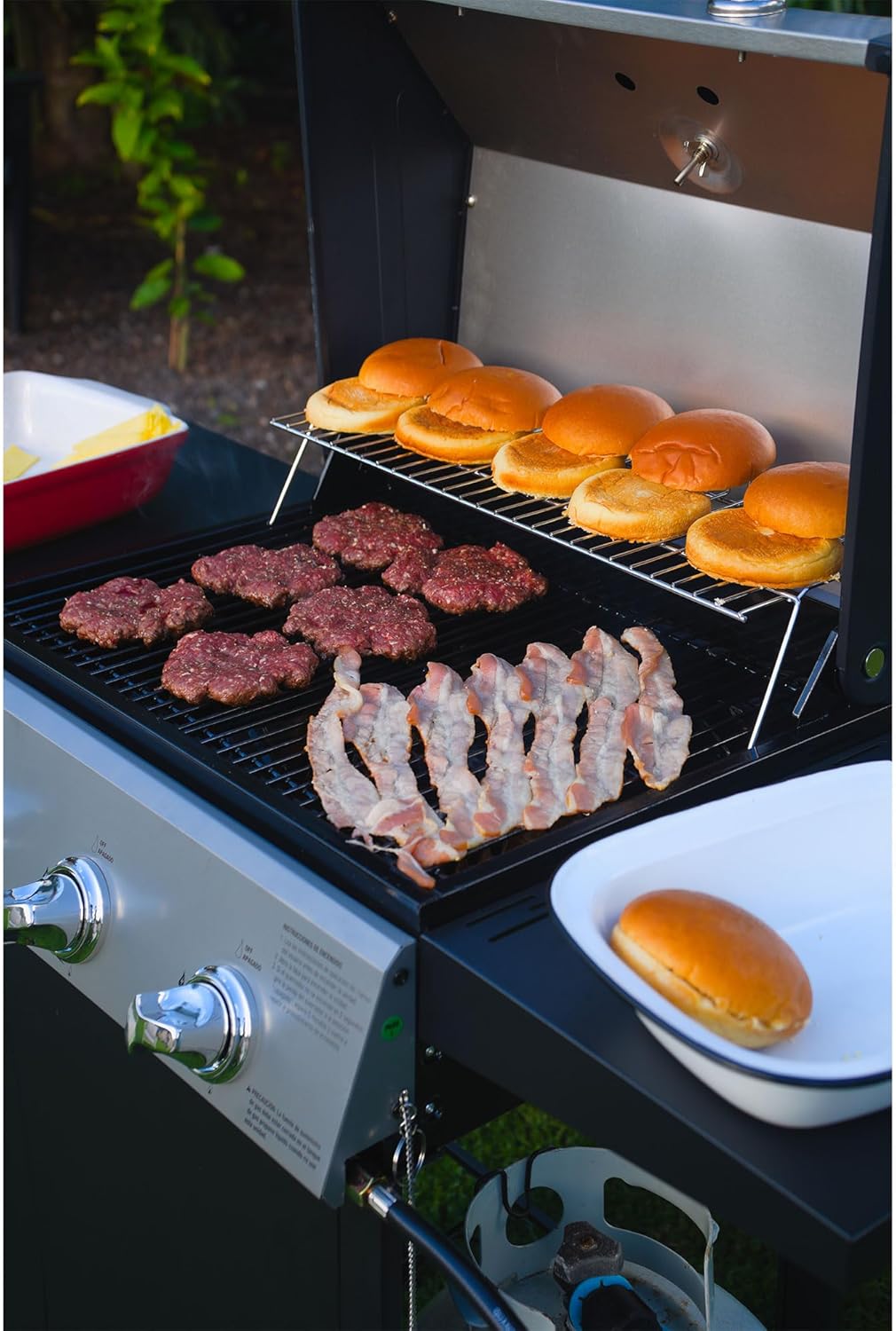 Cuisinart 4 Burner Propane Gas Grill Portable BBQ with Lid Wheels Side Shelves